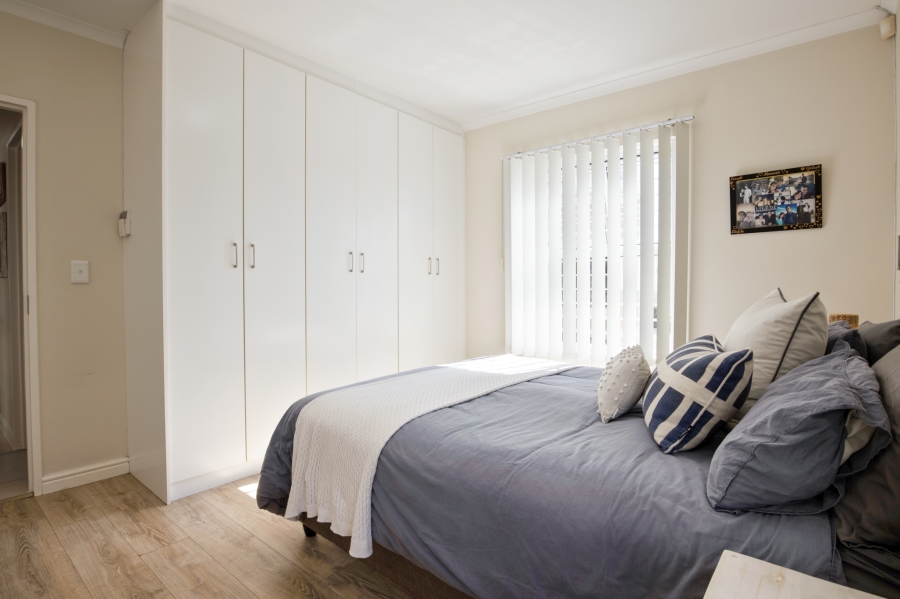 3 Bedroom Property for Sale in Sunningdale Western Cape